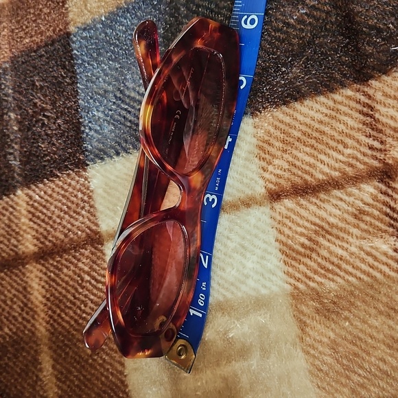 Salvatore Ferragamo Sunglasses - Picture 10 of 11